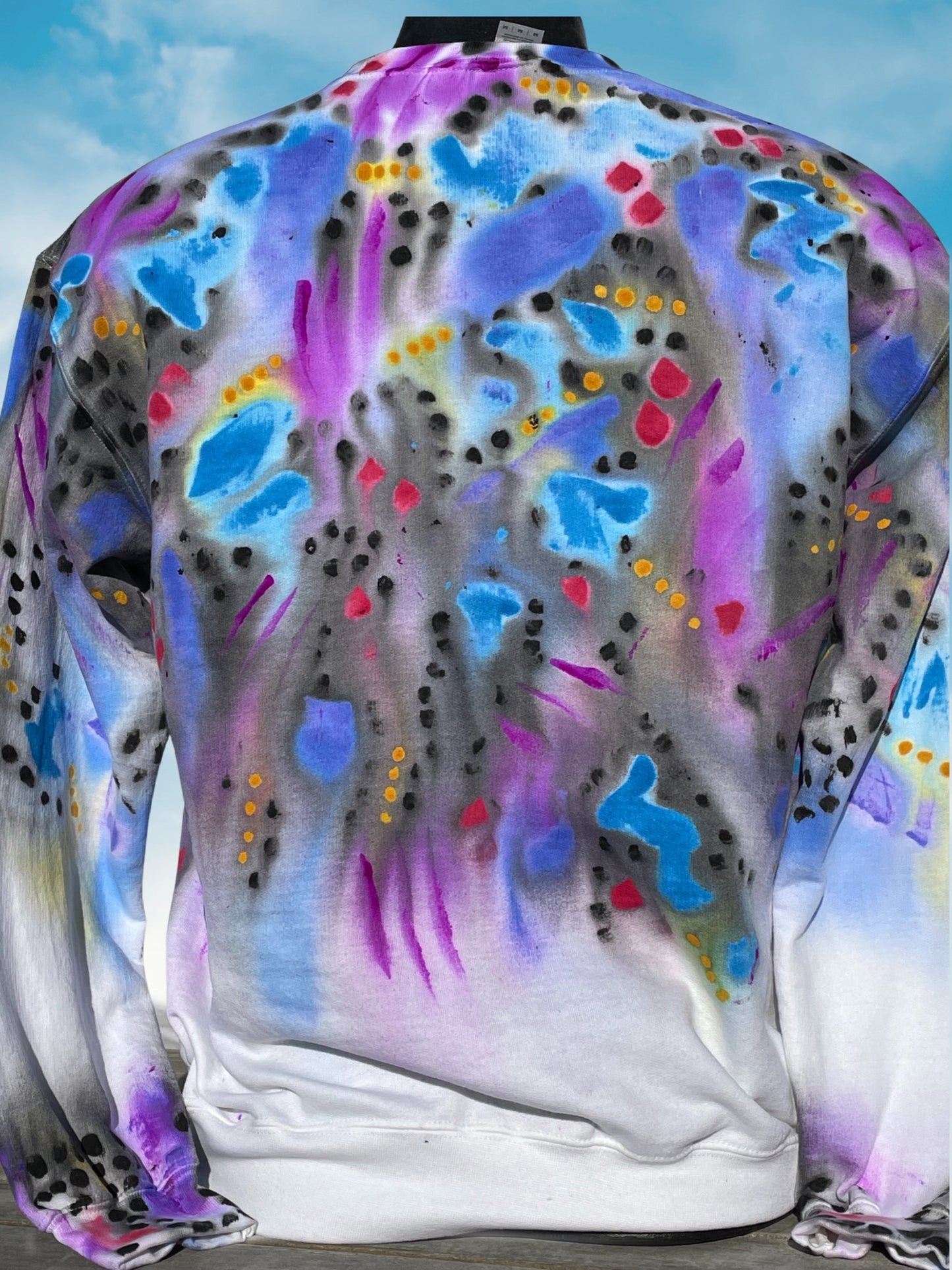 In Technicolour Sweater Size M