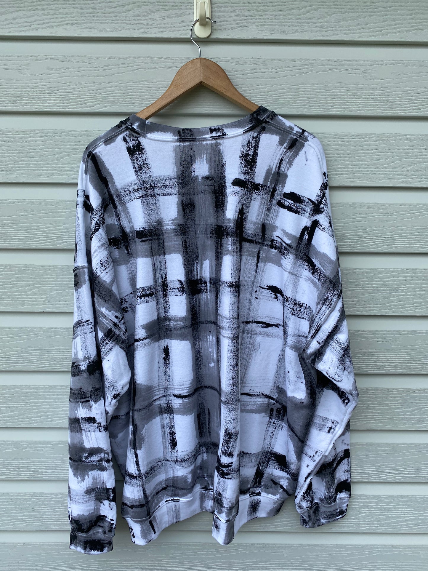 Black Plaid Sweater Size 3XL
