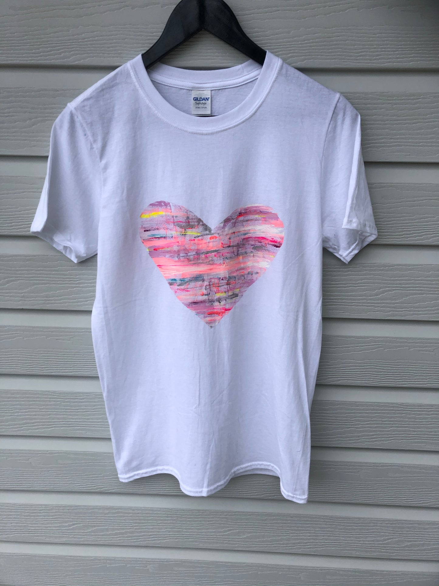 T Shirt Dreamy Rainbowscape Heart Size S
